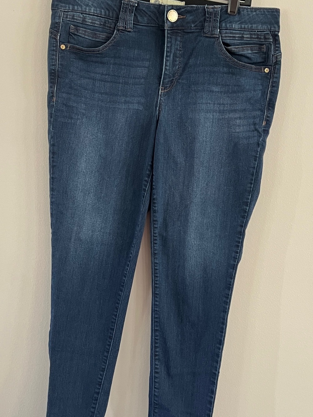 Democracy Women's Dark Wash Skinny Jeans